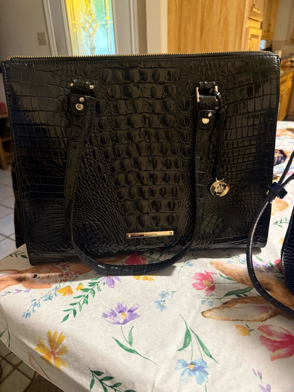 Brahmin Black Croc-Embossed Leather Tote with Matching Wallet - Picture 2 of 7